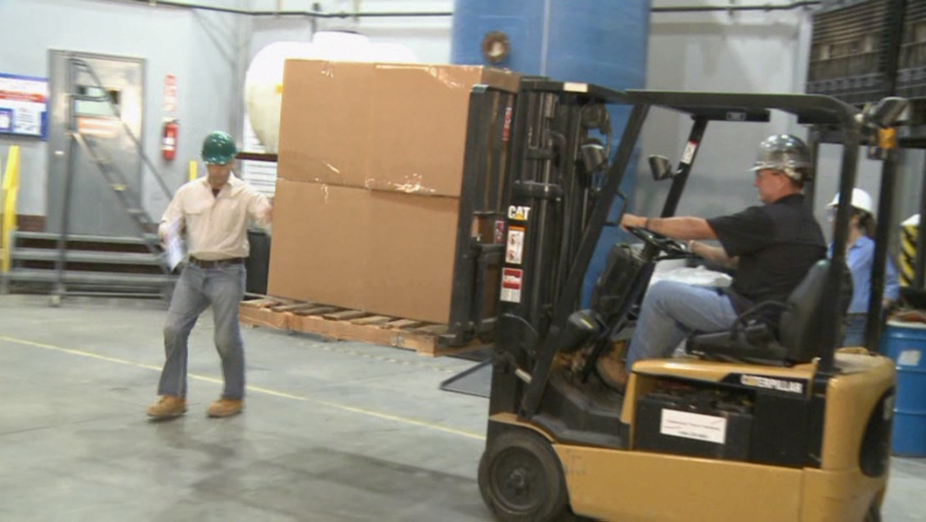 An avoidable forklift accident involving a forklift operator and a pedestrian in a warehouse